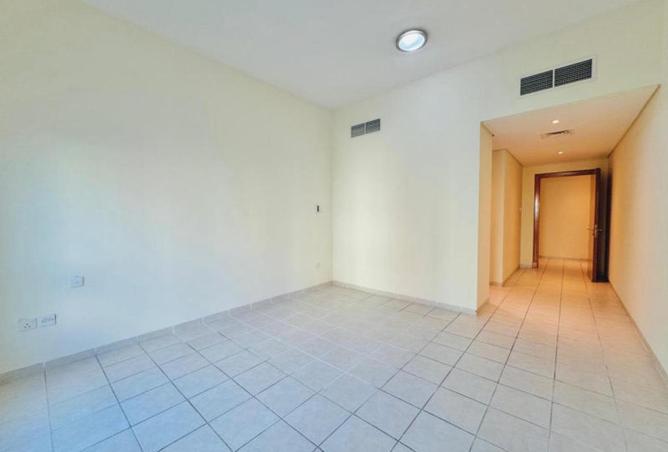 83238934 - Property Image 3