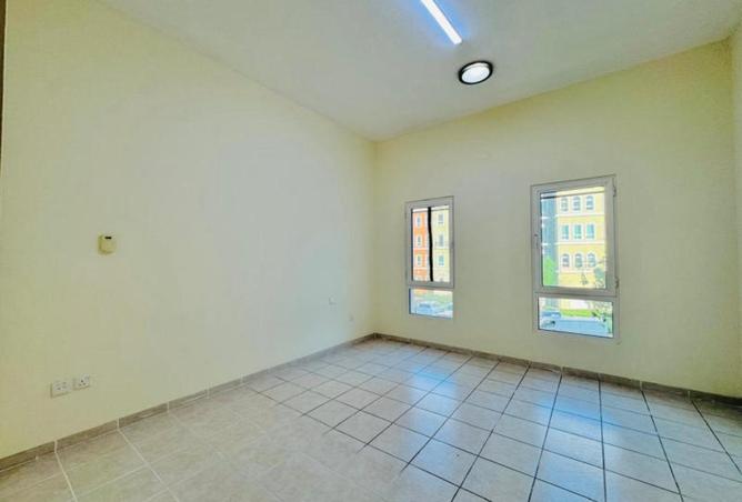 83238934 - Property Image 2