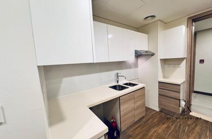 Apartment - Studio - 1 Bathroom for rent in SOL Bay - Business Bay - Dubai