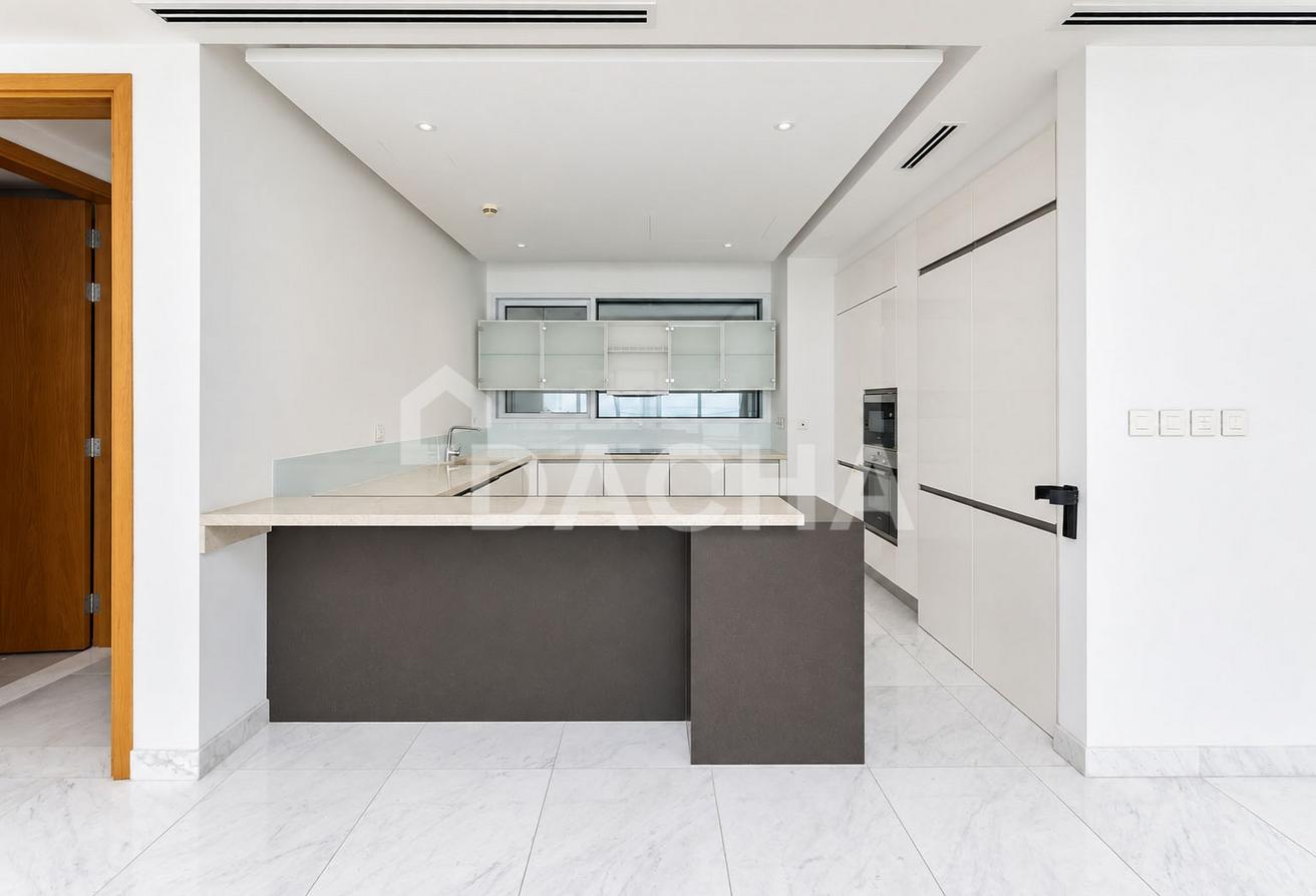 Luxury | Full Sea Views | Vacant photo 11