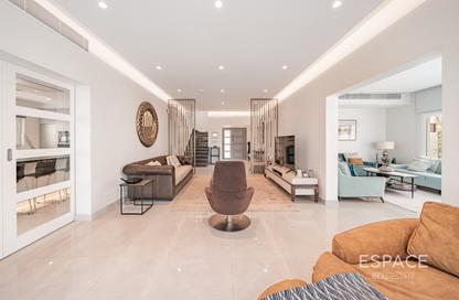 Villa - 5 - 4 for sale in Meadows 5 - Meadows - Dubai Villa - 5 - 4 for sale in Meadows 5 - Meadows - Dubai