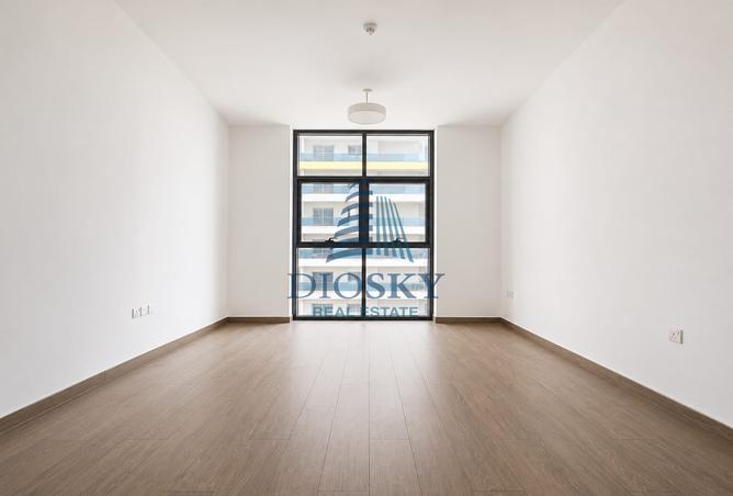 103714027 - Property Image 3