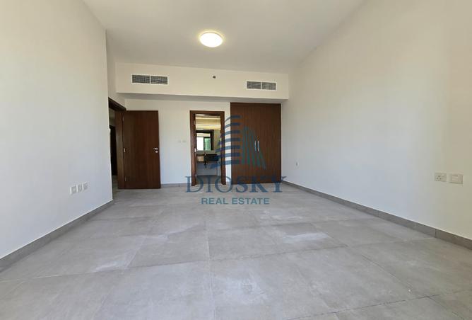 103714027 - Property Image 3