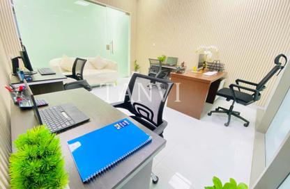 Office Space - Studio - 1 Bathroom for rent in Red Avenue - Al Garhoud - Dubai Office Space - Studio - 1 Bathroom for rent in Red Avenue - Al Garhoud - Dubai