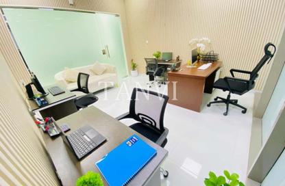 Office Space - Studio - 1 Bathroom for rent in Red Avenue - Al Garhoud - Dubai Office Space - Studio - 1 Bathroom for rent in Red Avenue - Al Garhoud - Dubai