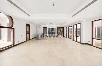 Villa - 5 - 7 for sale in Signature Villas Frond N - Signature Villas - Palm Jumeirah - Dubai