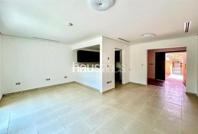 68660960 - Property Image 3