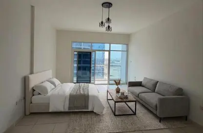 Apartment - 1 Bathroom for rent in Royal Residence 2 - Royal Residence - Dubai Sports City - Dubai