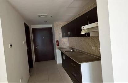 Apartment - Studio - 1 Bathroom for rent in Royal Residence 2 - Royal Residence - Dubai Sports City - Dubai