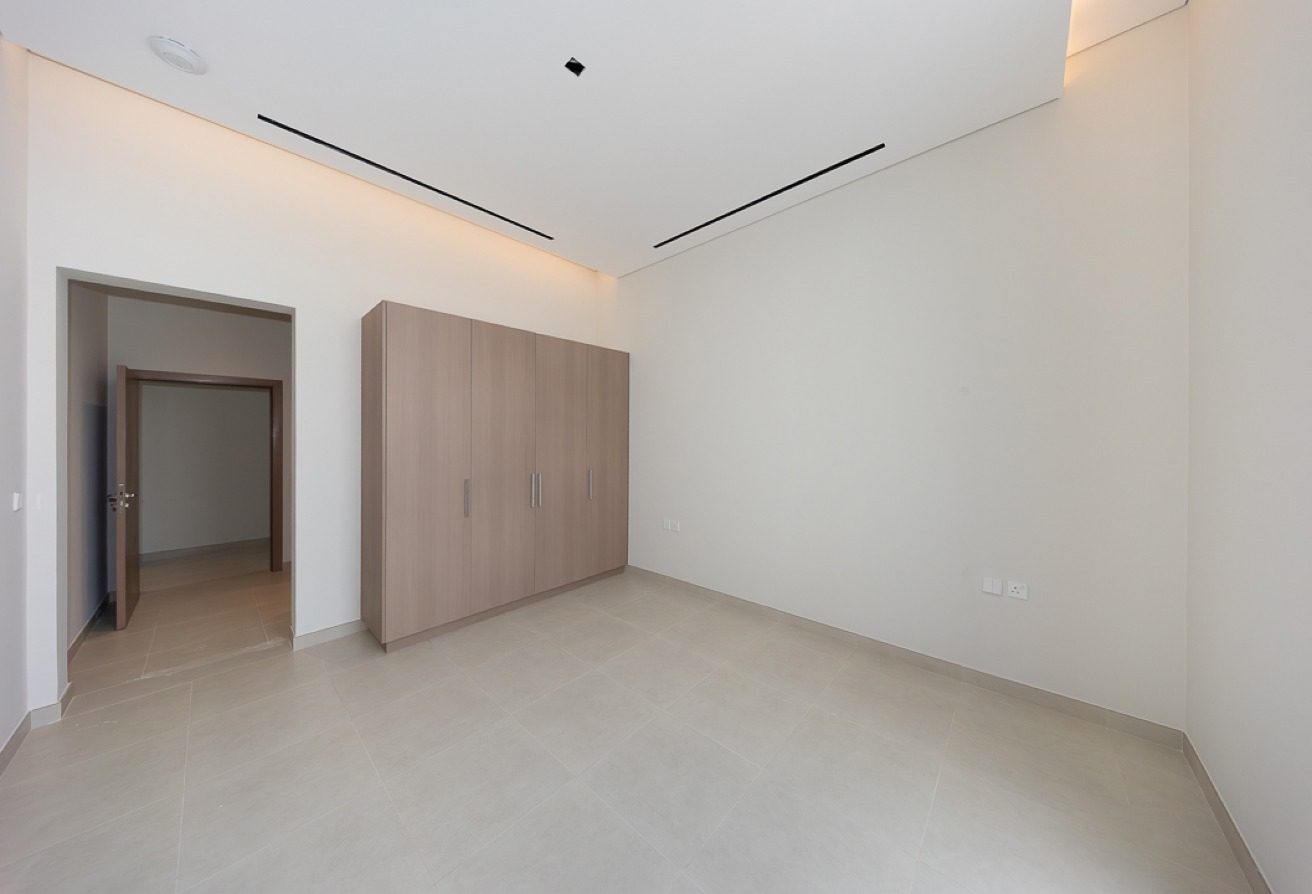 5 bedroom villa in Al Manara: 11