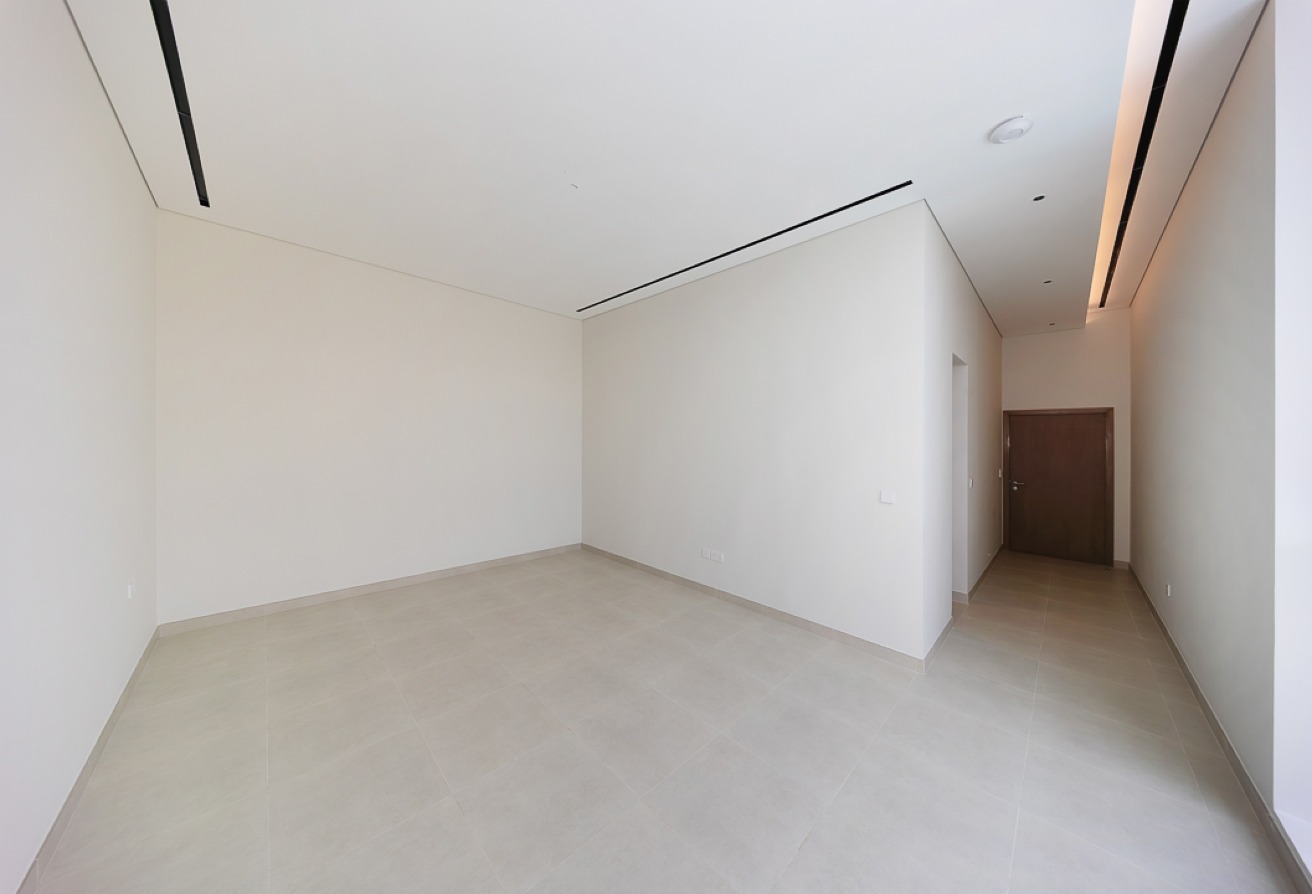 5 bedroom villa in Al Manara: 17