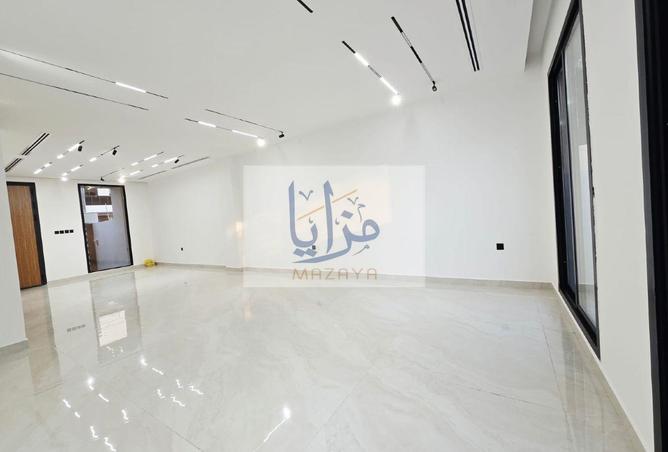 127466396 - Property Image 2