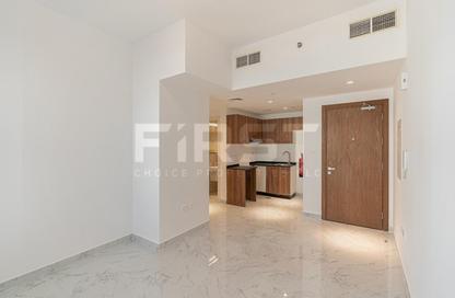 Apartment - 1 Bedroom - 1 Bathroom for rent in Oasis 1 - Oasis Residences - Masdar City - Abu Dhabi