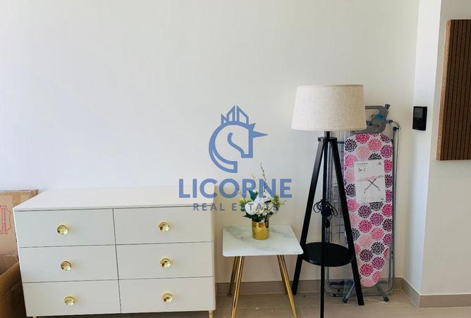 98700204 - Property Image 2