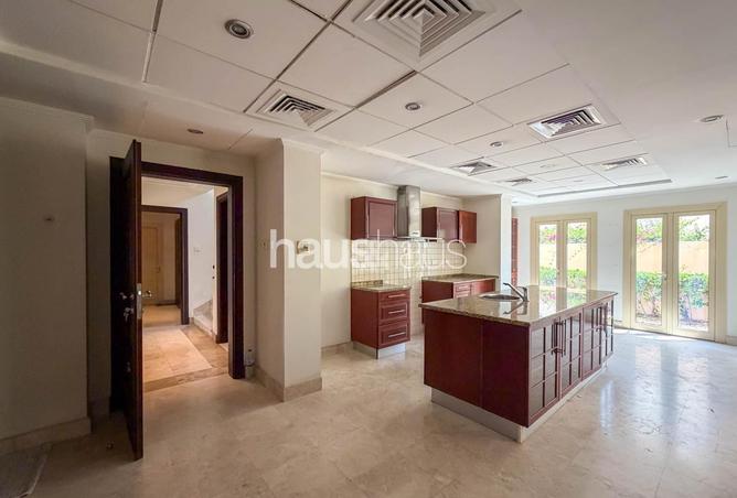 107275031 - Property Image 3