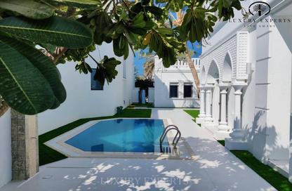 Villa - 4 - 4 for rent in Garden Homes Frond E - Garden Homes - Palm Jumeirah - Dubai