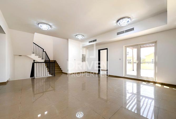 76965233 - Property Image 3