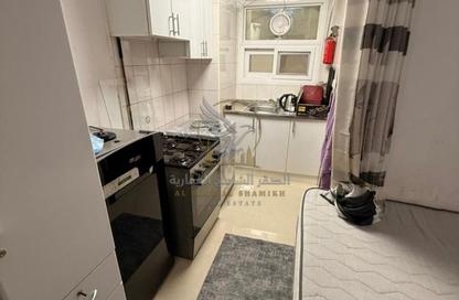 Apartment - Studio - 1 for rent in Budaniq 9 Building - Budaniq - Al Qasimia - Sharjah