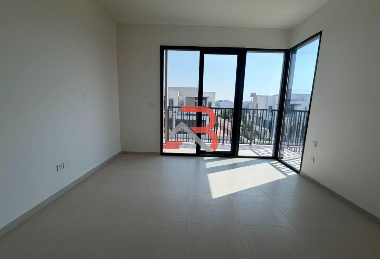 Motivated Owner | Corner | Close to Pool & Park photo 9