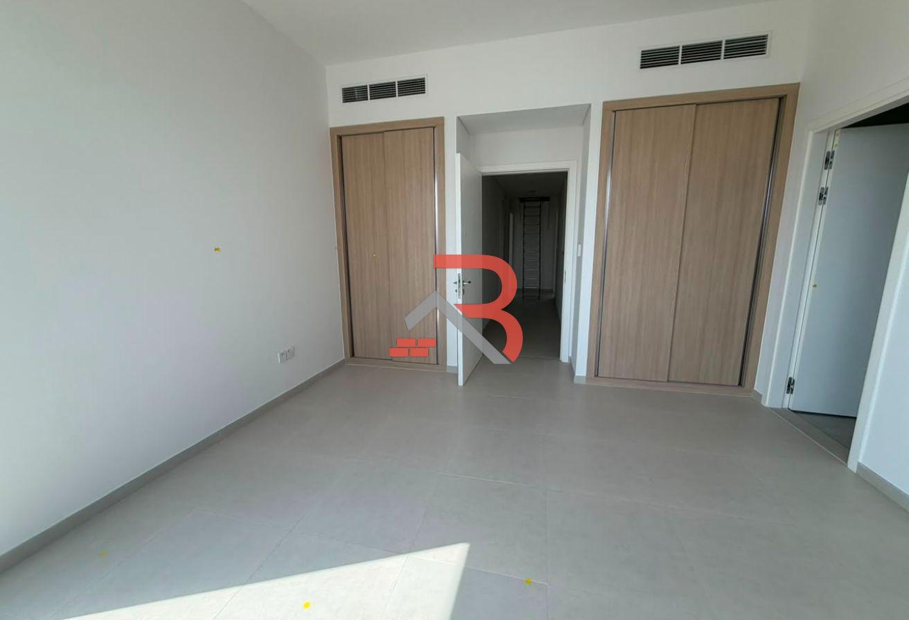 Motivated Owner | Corner | Close to Pool & Park photo 16