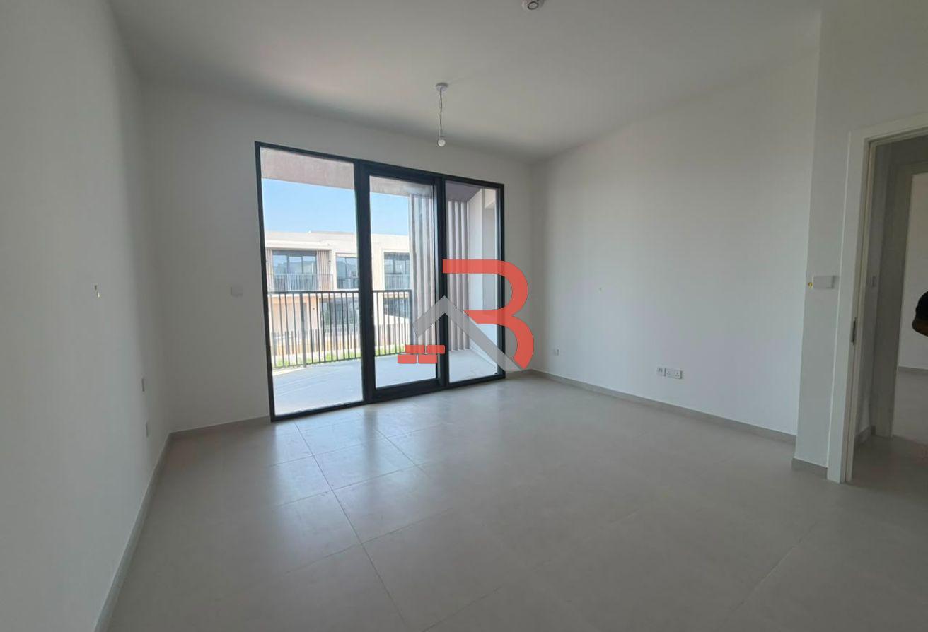 Motivated Owner | Corner | Close to Pool & Park photo 4