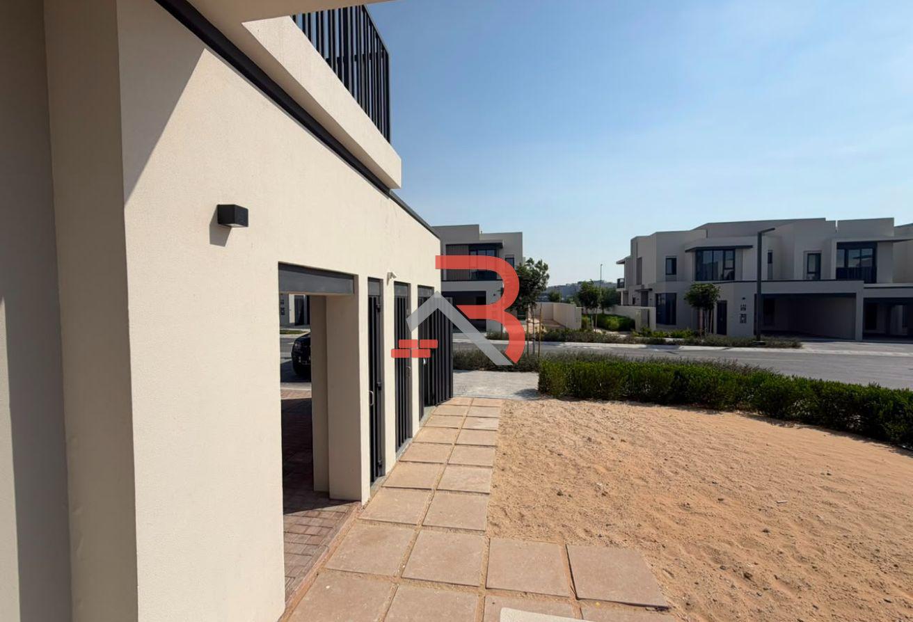 Motivated Owner | Corner | Close to Pool & Park photo 13