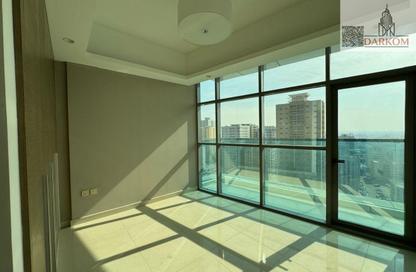 Apartment - 3 - 4 for sale in Gulf Tower - Emirates City - Ajman