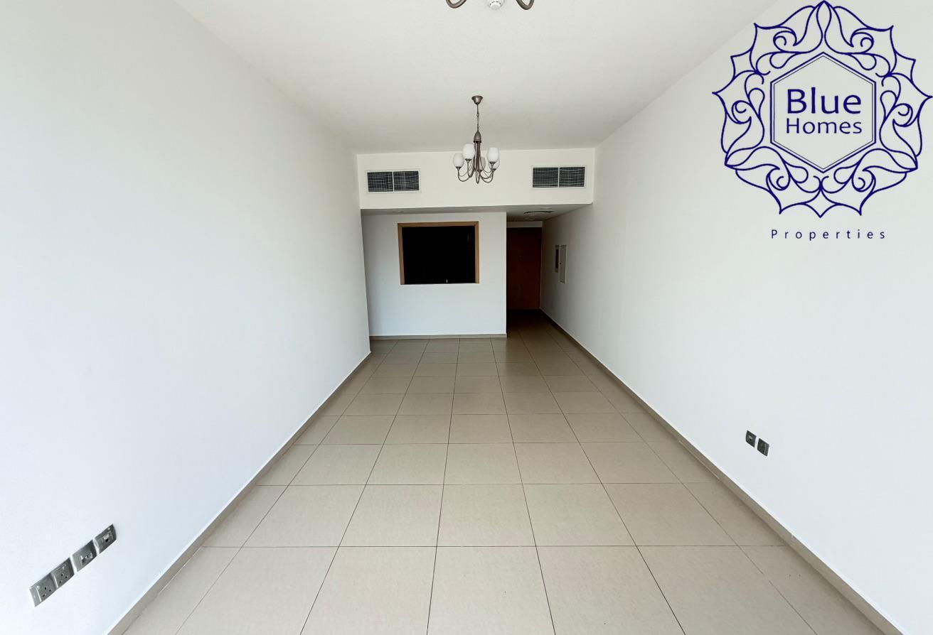 Spacious 3BHK | 21 Days Free| 12 Cheques photo 3