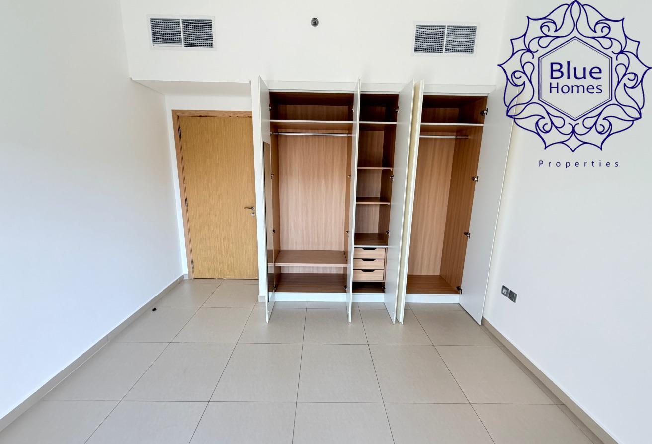Spacious 3BHK | 21 Days Free| 12 Cheques photo 5
