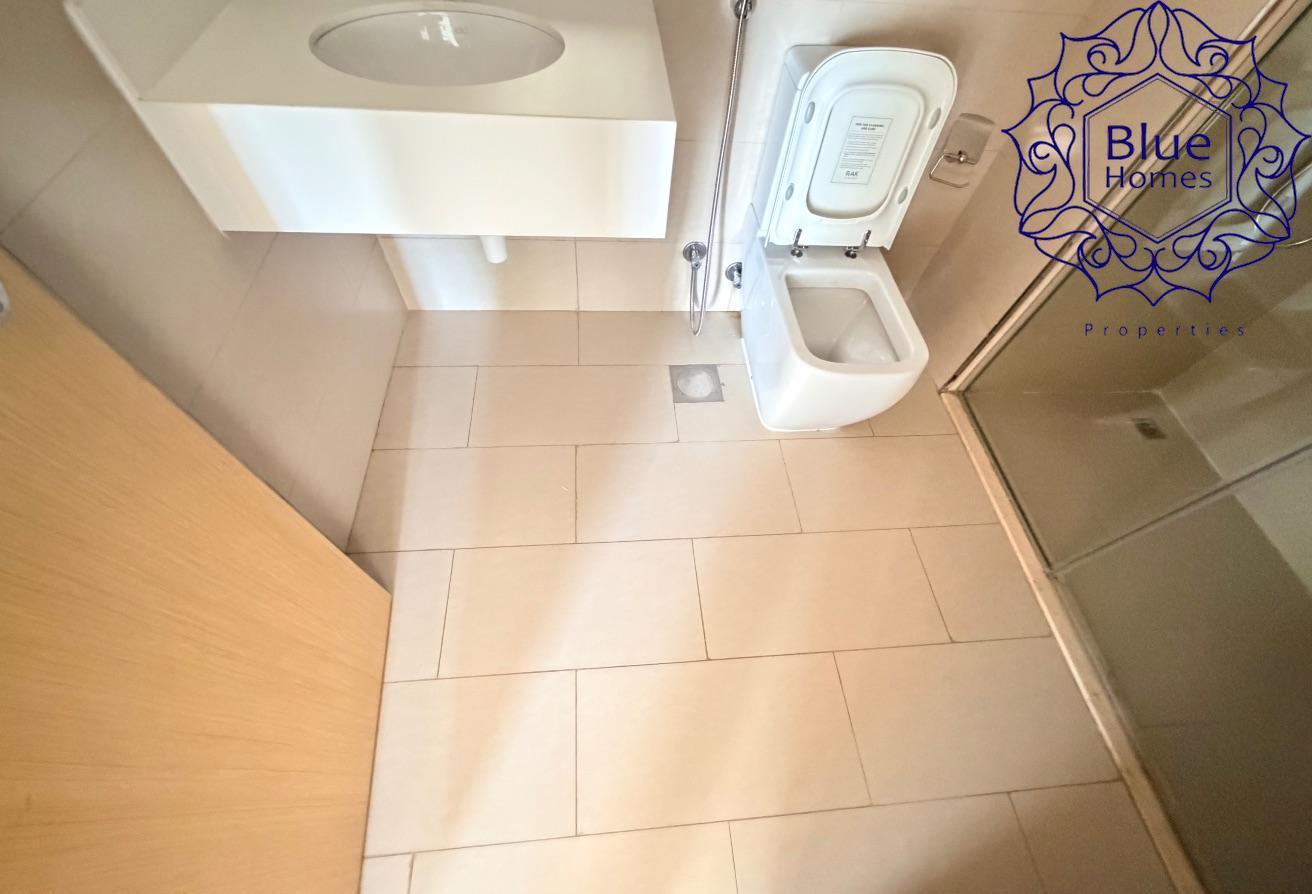 Spacious 3BHK | 21 Days Free| 12 Cheques photo 18