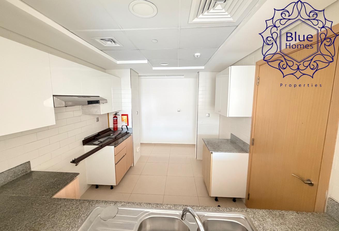 Spacious 3BHK | 21 Days Free| 12 Cheques photo 11
