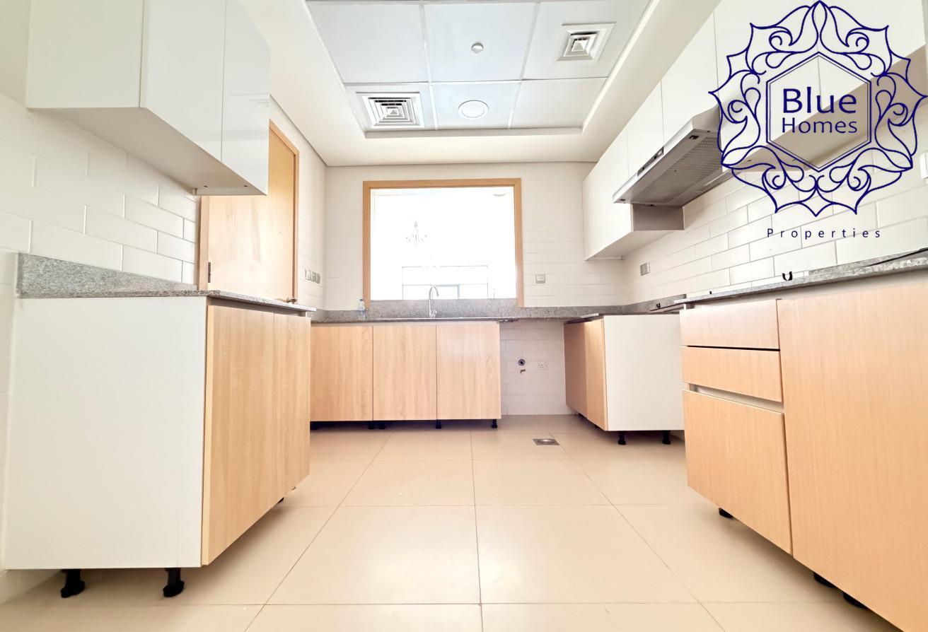Spacious 3BHK | 21 Days Free| 12 Cheques photo 12