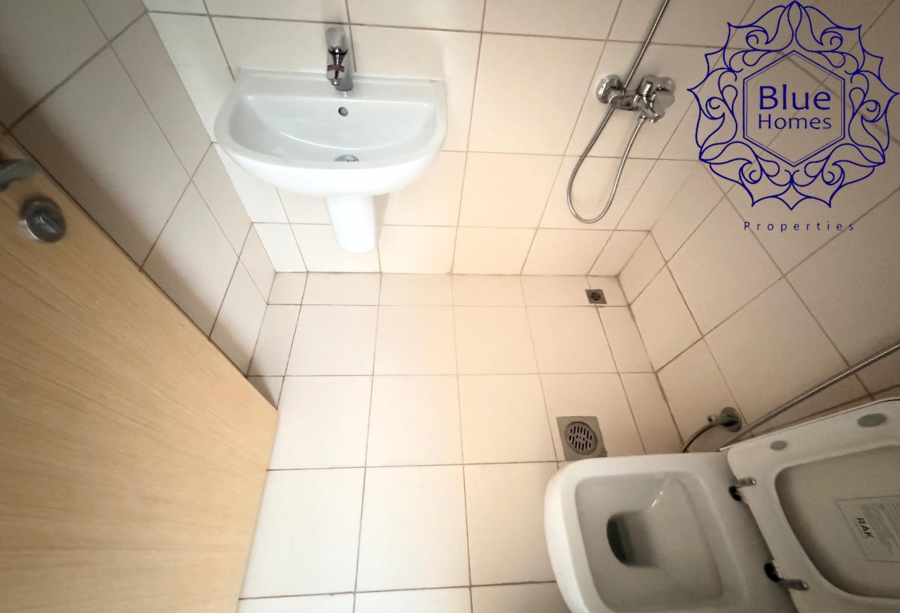 Spacious 3BHK | 21 Days Free| 12 Cheques photo 16