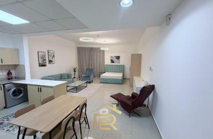 Apartment - Studio - 1 Bathroom for rent in Madison Astor - Madison Residences - Majan - Dubai Apartment - Studio - 1 Bathroom for rent in Madison Astor - Madison Residences - Majan - Dubai