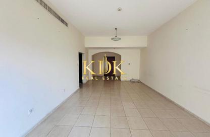 Apartment - 2 - 3 for rent in Olympic Park 4 - Olympic Park Towers - Dubai Sports City - Dubai