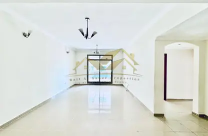 Apartment - 2 Bedrooms - 3 Bathrooms for rent in Al Raffa - Bur Dubai - Dubai