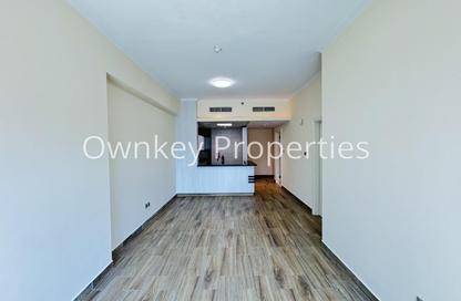 Apartment - 1 - 2 for rent in Flamingo Building - District 15 - Jumeirah Village Circle - Dubai Apartment - 1 - 2 for rent in Flamingo Building - District 15 - Jumeirah Village Circle - Dubai