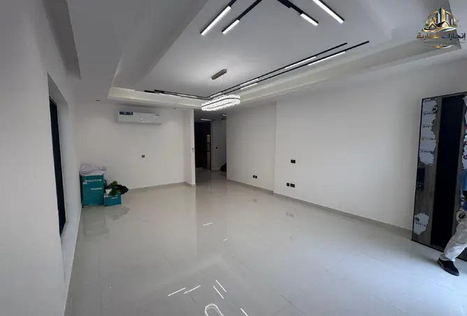 152355215 - Property Image 3