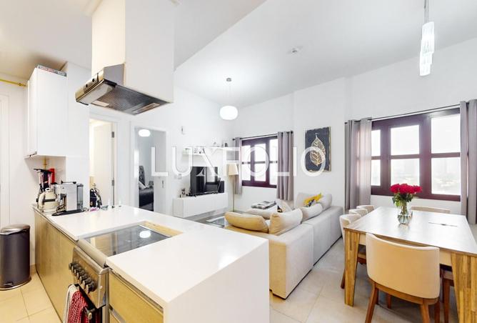 70281938 - Property Image 2