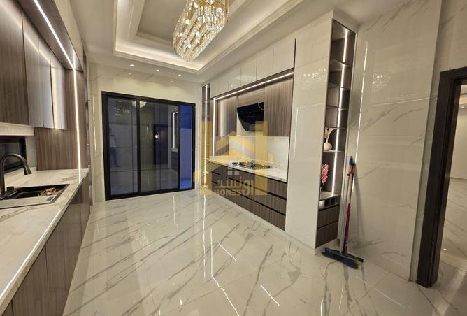 106426147 - Property Image 3
