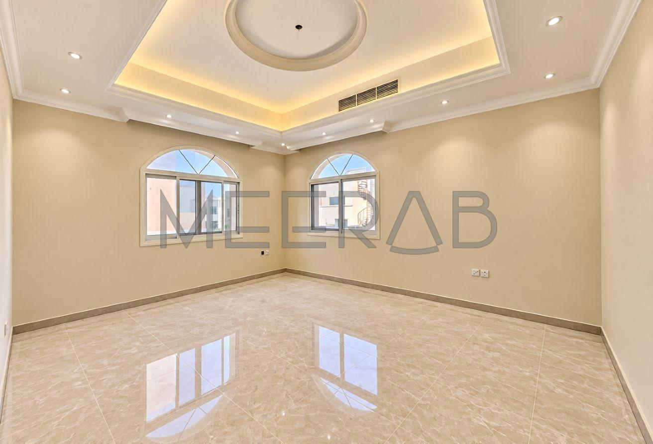 WELL MAINTIANED | SPACIOUS VILLA | SERVANT BLOCK photo 16