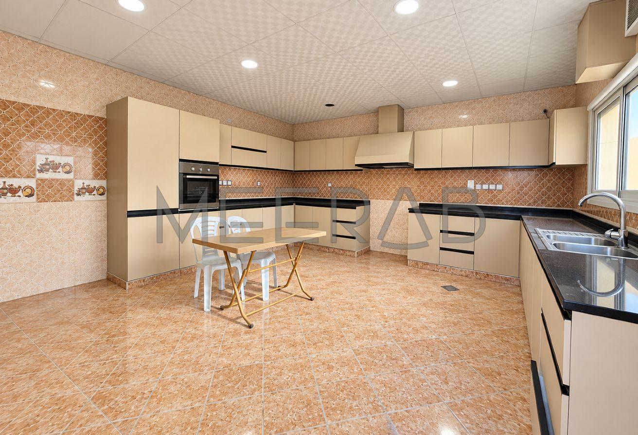 WELL MAINTIANED | SPACIOUS VILLA | SERVANT BLOCK photo 7