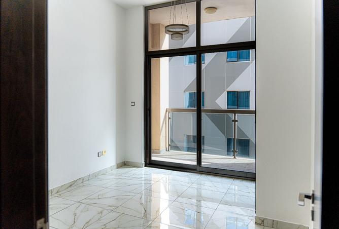 121102501 - Property Image 3