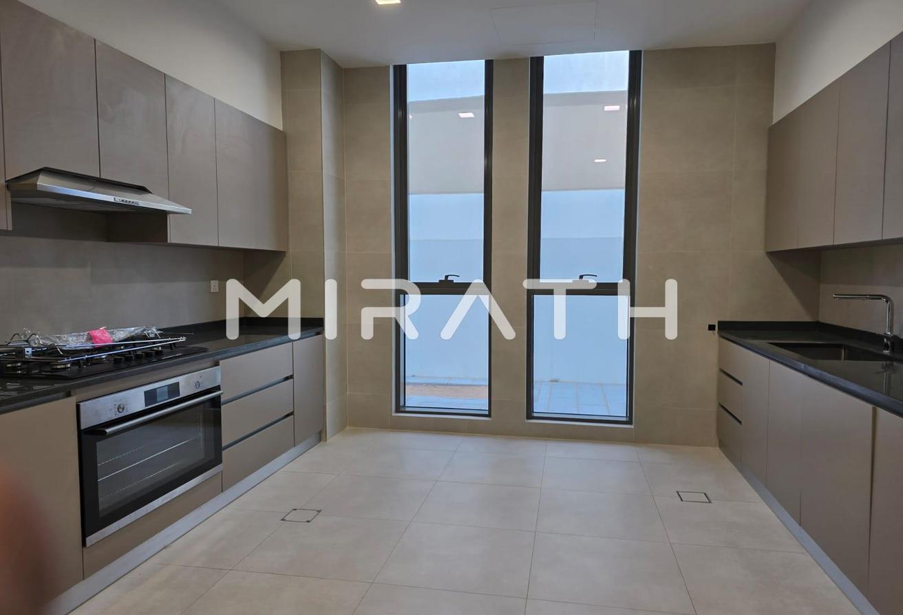 SPACIOUS 6BR VILLA | MODERN DESIGN | KHAWANEEJ 1 photo 5