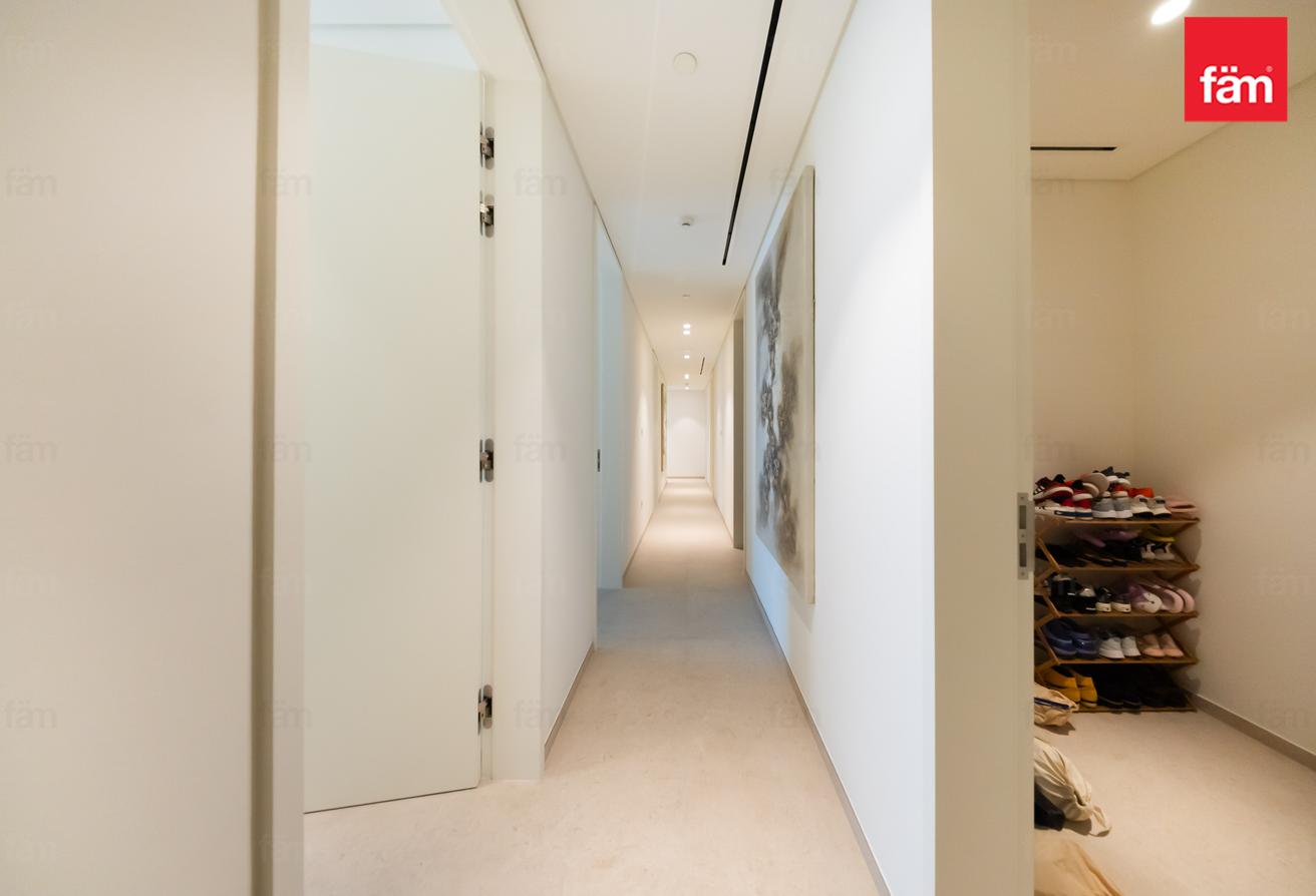 Exclusive | Brand New | Full Canal View photo 29