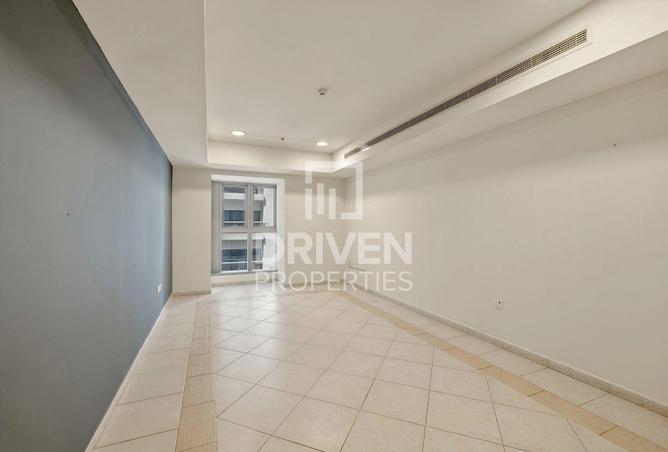 92278483 - Property Main Image