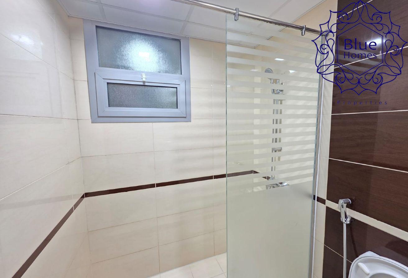 Elegant 1BR | Marina View | Private Balcony photo 9