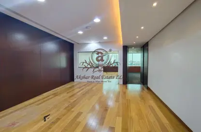 مكتب - استوديو للايجار في المركز التجاري - خالد بن الوليد شارع - بر دبي - دبي