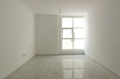 Apartment - 2 - 2 for rent in Al Majaz 3 - Al Majaz - Sharjah