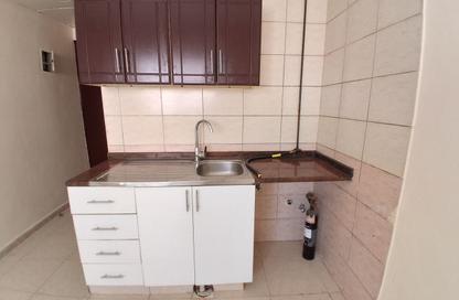 Apartment - Studio - 1 for rent in Fire Station Road - Muwaileh - Sharjah